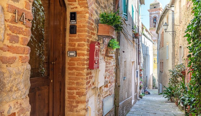 Holiday Home 'Beb Pulcino Nero Scrofiano' with Wi-Fi in Scrofiano