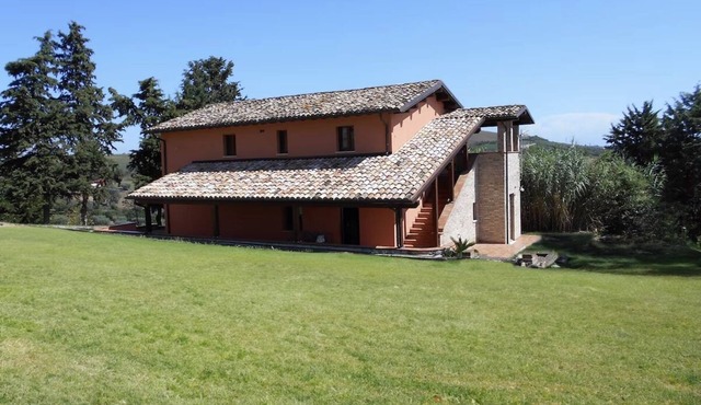 holiday home between sea and mountains in Marrocchi