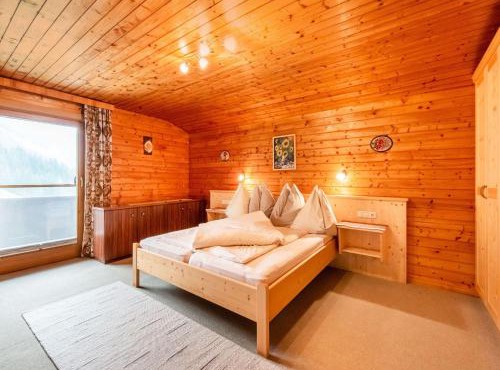 Holiday Home in Zillertal near Ski Slopes in Großhartberg