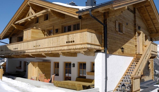 Holiday Home 'Silberleiten' with Mountain View, Private Garden and Wi-Fi in Krimml