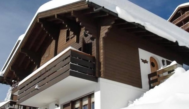 Holidays in the Aletsch Arena at the Aletsch Glacier in the Unesco World Natural in Bettmeralp