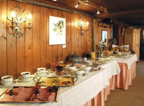 Hotel Adler Garni in Hirschegg