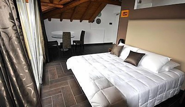 Hotel Corte Santa Libera in Centro Valle Intelvi