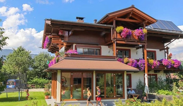 house DANKL