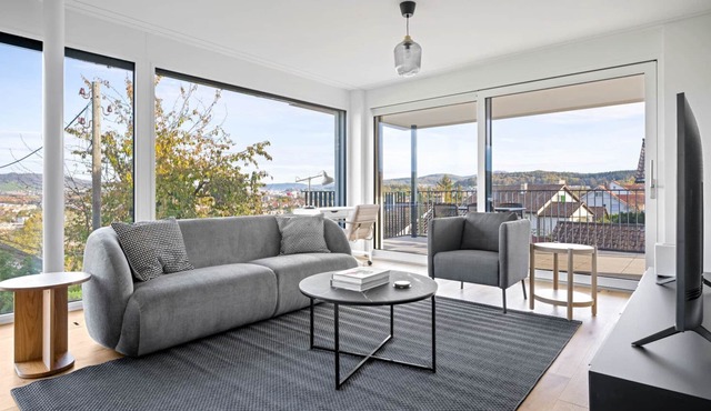 Ideal Dietikon 3.5 Room w/ W/D & Storage, 14 min to Market, by Blueground in Zurich