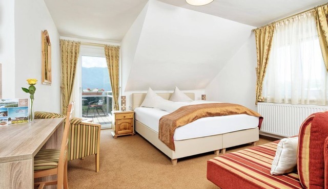 Komfortzimmer mit Seeblick - Hotel-pension Melcher in Villach