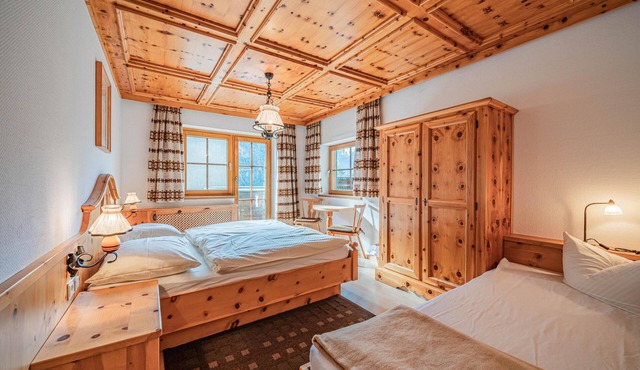 Large holiday apartment combination with terrac in Wald im Pinzgau