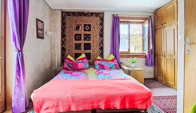 Lovely apartment for 4 guests with WIFI, TV and balcony