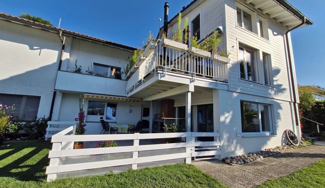 Lovingly furnished 3 room apartment "Sonnentraum" with a view of the lake and mountains in Sarnen