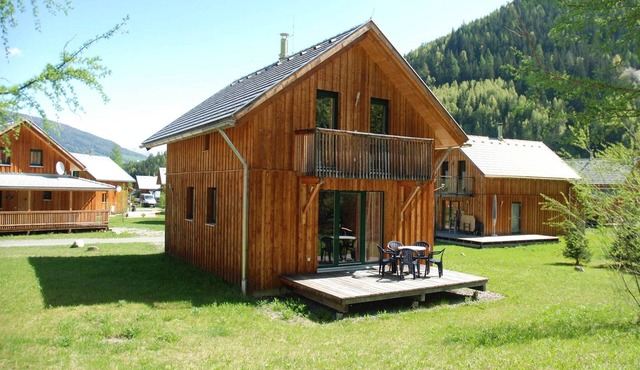 Luxurious Chalet with Valley Views