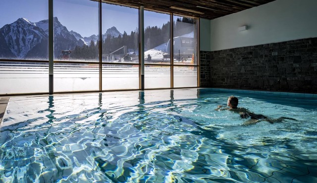 Luxury 10-person apartment in the holiday park Landal Brandnertal