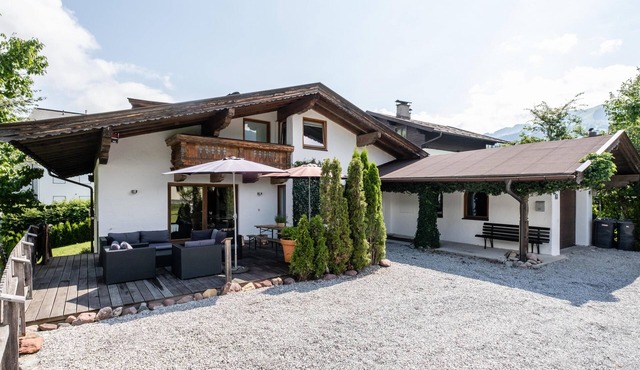 Luxury chalet within walking distance of the centre