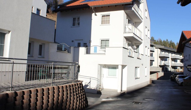 Modern Apartment in Fiss at Ski Bus Stop