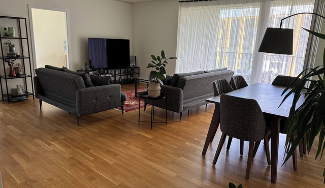 Modern Fully Equipped Apartment - Free Parking in Crissier