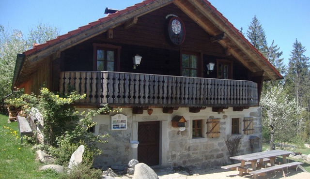 Mountain hut with charm in a dream location for self-catering in Waldkirchen