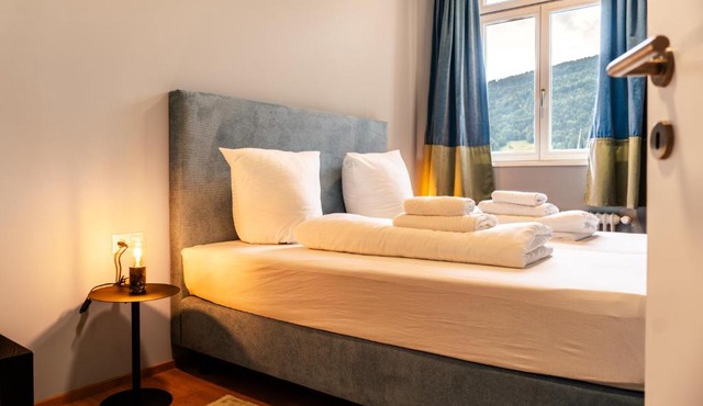 Neu Villa Schwerzenbach "Die Via Sol" - Das Flaggschiff des Lichts