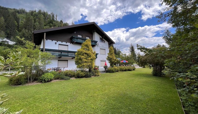Nice apartment for 4 people with WIFI, TV, patio and pets allowed