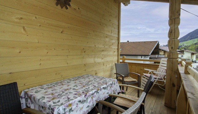 Nice apartment for 4 guests with WIFI, TV, terrace and panoramic view in Fügen