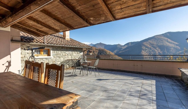 Nice home in Comano with house a mountain view in Comano