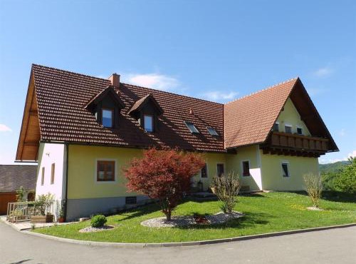 Obst- und Weinbauernhof BERNHARD