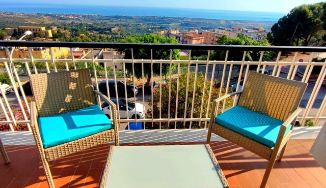 Panoramic Apartment "The Balcony on the Valley of the Temples" in Agrigento