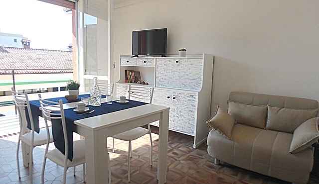 Pasubio 1 - Three-room apartment with air conditioning near the sea. in Comacchio