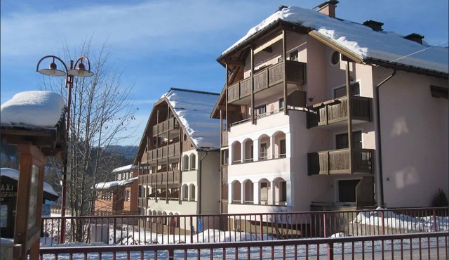 Pet-Friendly Apartment ‘Sonniges Appartement in Rußbach’ with Mountain View