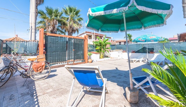 Pet-Friendly Holiday Home 'Casa Nico' close to the Sea with Terrace in Augusta