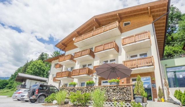 Praga Apartments & Restaurant Zell am See-Kaprun