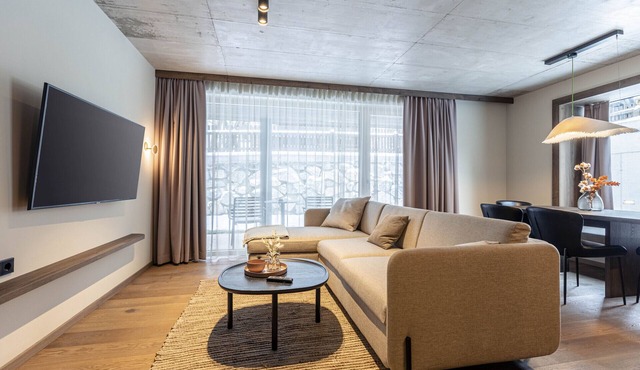 Premium apartment with sauna & garden