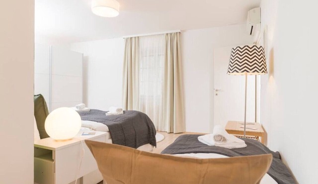 Premium Business Apartment