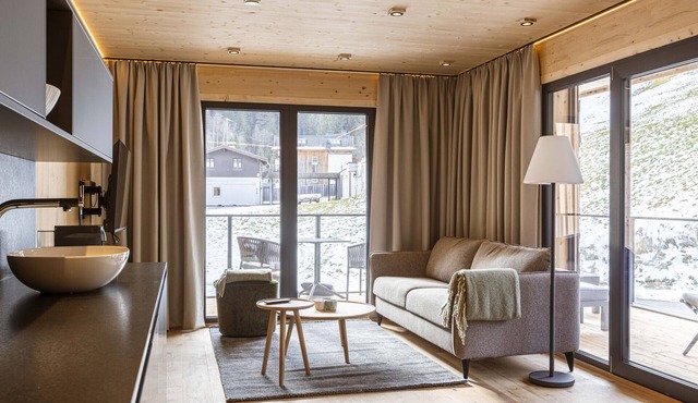 Premium suite with 2 bedrooms & private wellness area