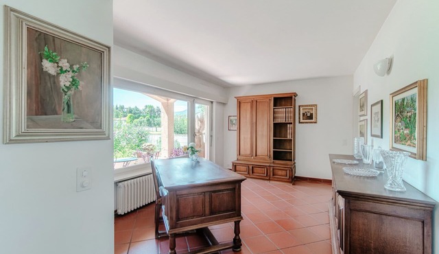 Prestigious villa with swimming pool in Magliaso (La Pergola) in Magliaso