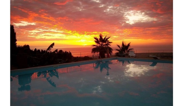 REFINED - VERY PANORAMIC APARTMENT IN A VILLA WITH POOL in Giarre