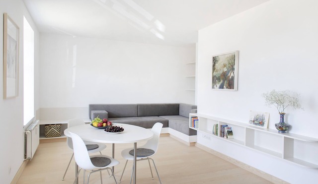 Schickes Apartment in Denkmalgeschütztem Haus in Seenähe