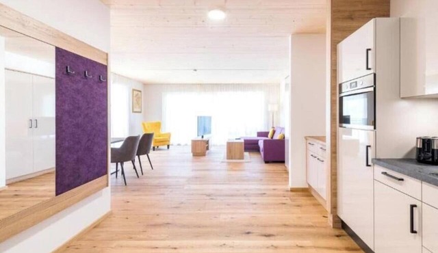 Seewirt Apartments: 2-Bedroom Apartment with Shower