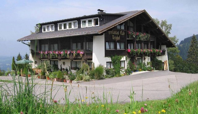 Self-catering house for groups of up to 32 people in the Bregenzerwald, in a beautiful location
