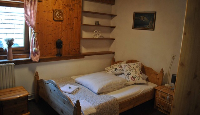 Single room with mountain view and shared bathroom - Pension Leopoldine