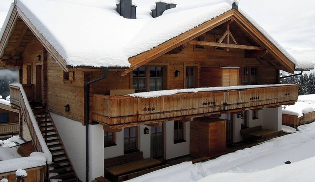 Ski hut for 14 people, with sauna directly on the ski slope to the Zillertal Arena