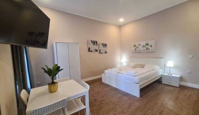 Smart Stay Near Stadthalle