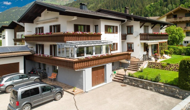 Spacious holiday apartment in central location in Montafon in Gortipohl