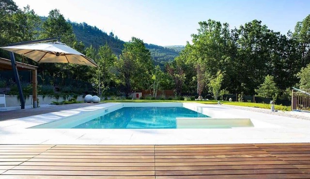 Splendid Villa Facing Medieval Fortress With Peace in Santa Maria degli Angeli