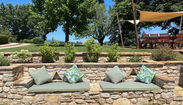 Spoleto Tranquiliity - peaceful but you can make noise 24 hrs a day - slps 20 in San Nicolò