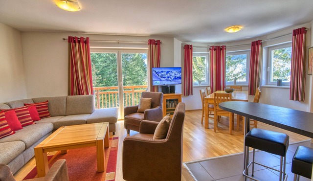 Stunning apartment, sunny location, close to golfcourse
