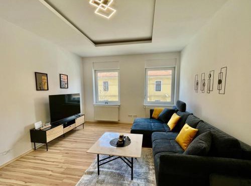 Stylische Wohnung nähe Stadthalle mit Balkon