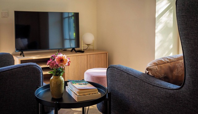 Suite 08 - A historic gem surrounded by greenery