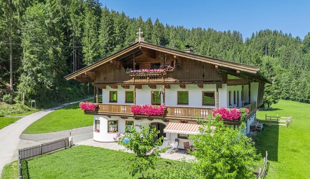 Traditional holiday home in a quiet valley