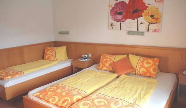 Triple room, balcony, lake view - Pension Agnes in St. Kanzian am Klopeiner See