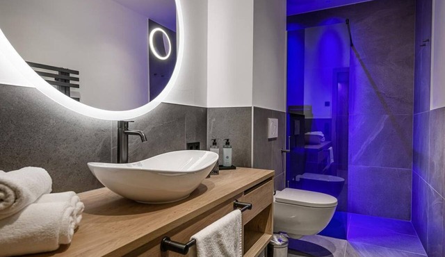 Triple Room, Shower, Toilet, with Breakfast - Hotel Hubertushof