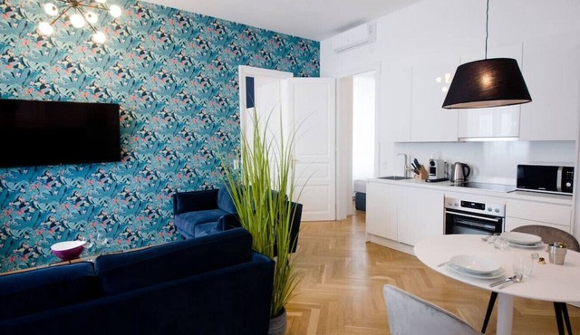 Two-Bedroom Apartment - Opera